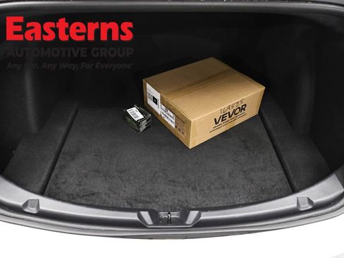 Used 2023 Tesla Model 3 Standard Range image 9