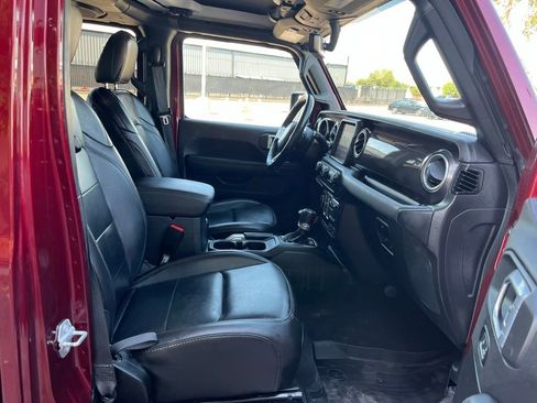 Used 2021 Jeep Wrangler Unlimited Sahara image 17