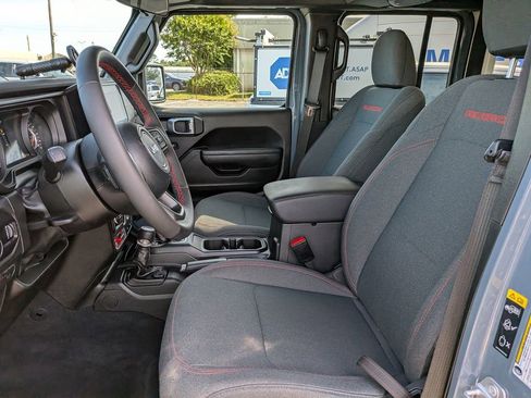 Used 2024 Jeep Wrangler Unlimited Rubicon AWD/4WD image 20