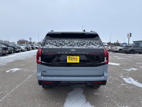 Used 2025 Ford Expedition Tremor image 6