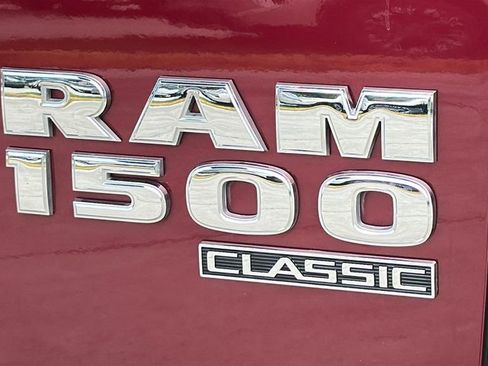 Used 2024 RAM 1500 Classic SLT image 9