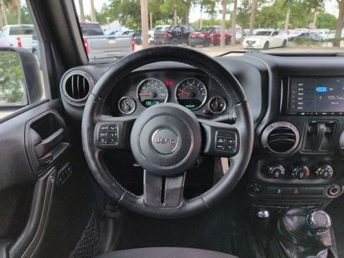Used 2018 Jeep Wrangler Sport AWD/4WD image 11