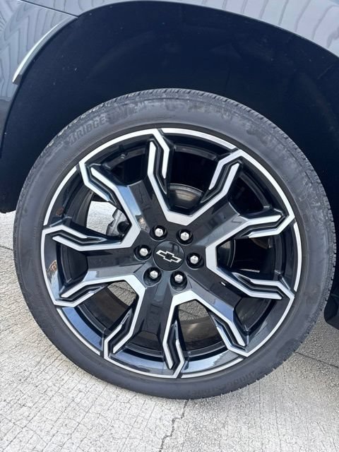 Used 2026 Chevrolet Tahoe RST w/ RST Capability Package AWD/4WD image 9