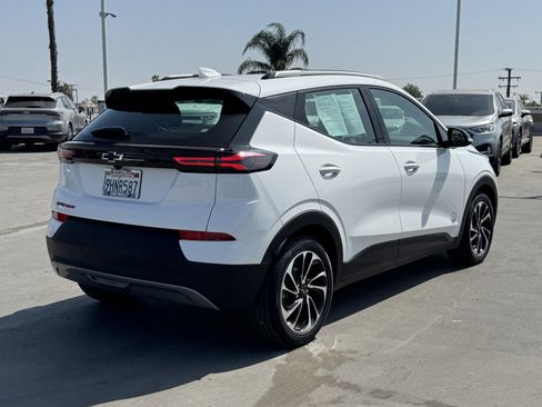 Certified 2023 Chevrolet Bolt EUV LT w/ Convenience Package image 6