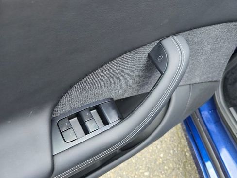 Used 2024 Tesla Model S image 19