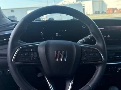 Used 2024 Buick Encore GX Preferred w/ Comfort Package FWD image 25