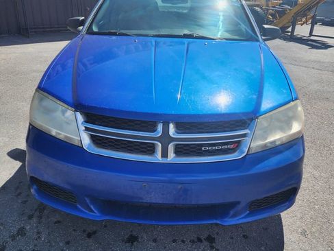 Used 2013 Dodge Avenger SE image 3