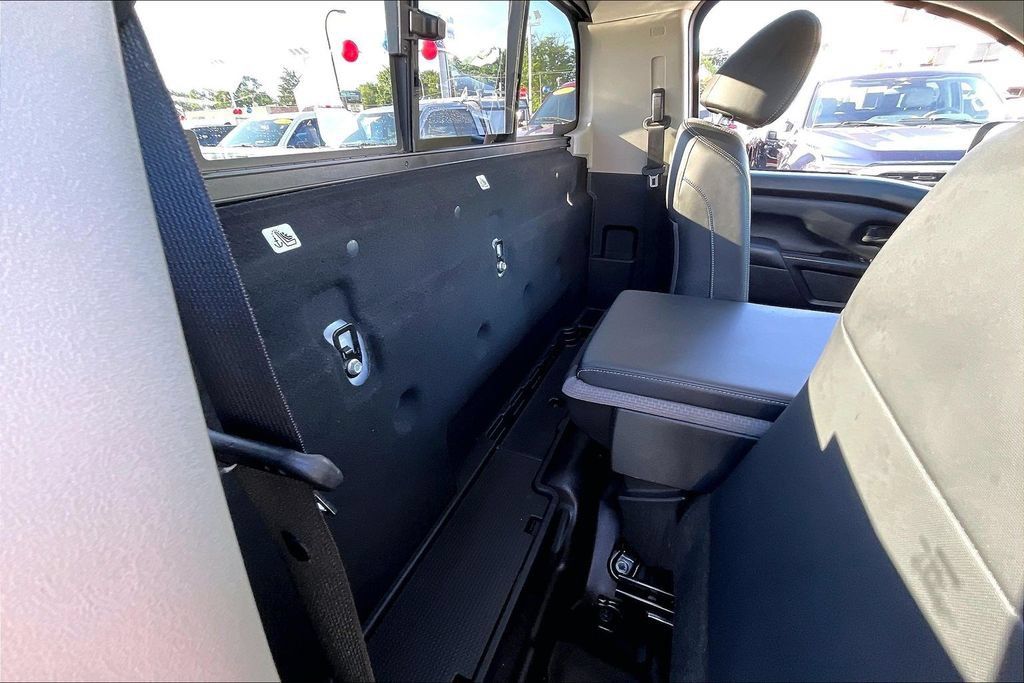 Used 2019 Nissan Titan S w/ S Utility Package AWD/4WD image 26