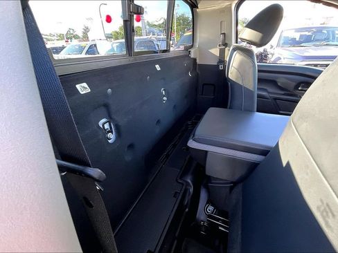 Used 2019 Nissan Titan S w/ S Utility Package AWD/4WD image 26