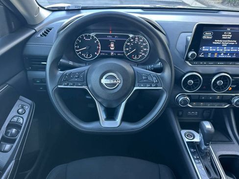 Used 2024 Nissan Sentra SV FWD image 15
