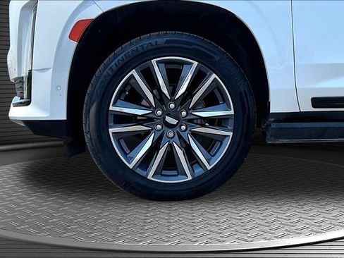 Used 2023 Cadillac Escalade Sport w/ Touring Package AWD/4WD image 35