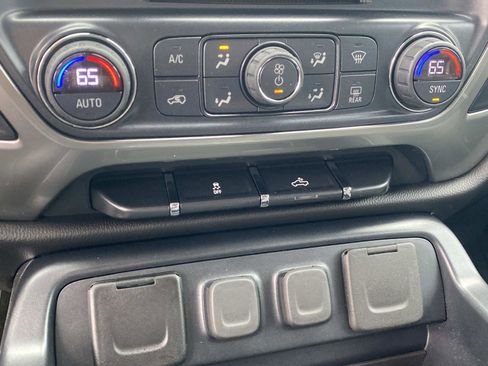 Used 2018 Chevrolet Silverado 1500 LT w/ All Star Edition image 37