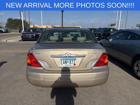 Used 2001 Toyota Avalon XLS FWD image 5