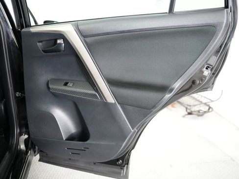 Used 2013 Toyota RAV4 XLE AWD/4WD image 35