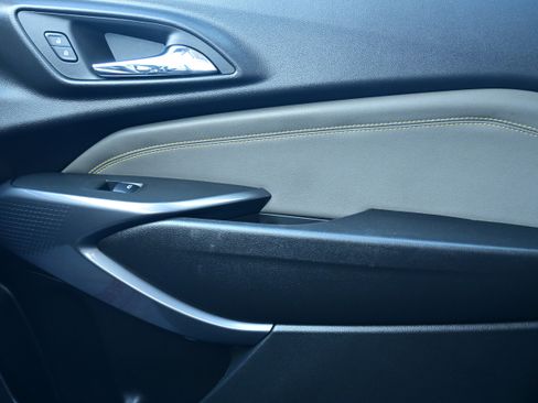 Used 2024 Chevrolet Trax ACTIV image 26