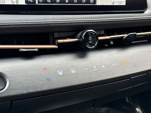 Certified 2024 Nissan Ariya FWD image 24