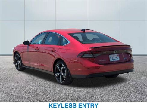 Used 2024 Honda Accord Sport image 9
