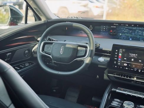 New 2026 Lincoln Nautilus Reserve w/ Jet Appearance Package image 22