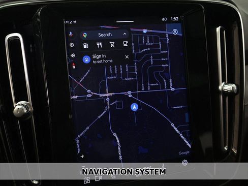 Used 2023 Volvo XC40 B5 Plus w/ Protection Package Premier image 5