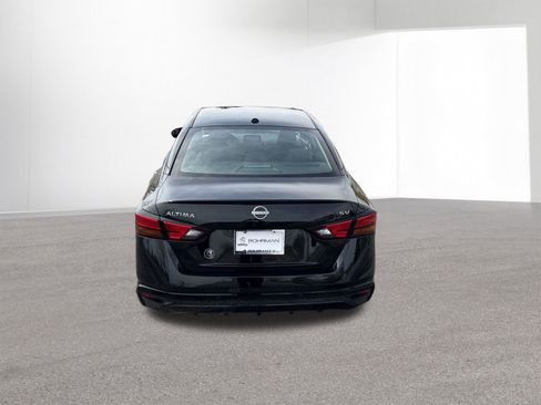 Used 2024 Nissan Altima 2.5 SV FWD image 29