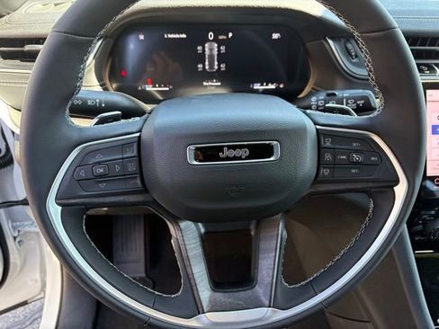 New 2025 Jeep Grand Cherokee Limited w/ Trailer Tow Package image 17