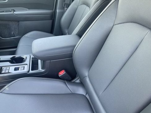 New 2026 Subaru Outback Limited AWD/4WD image 17