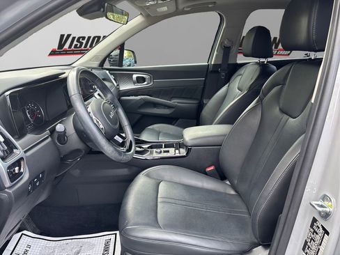 Used 2022 Kia Sorento SX image 9