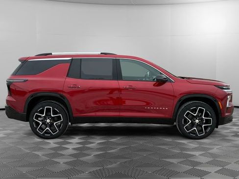 New 2026 Chevrolet Traverse High Country image 2