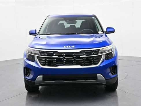 Used 2024 Kia Seltos LX image 3