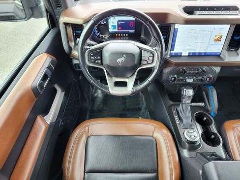 Certified 2023 Ford Bronco Outer Banks w/ Sasquatch Package image 13