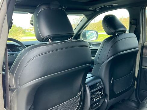 New 2026 Jeep Grand Cherokee Altitude AWD/4WD image 32