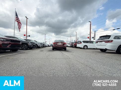 Used 2024 Nissan Sentra SV FWD image 6