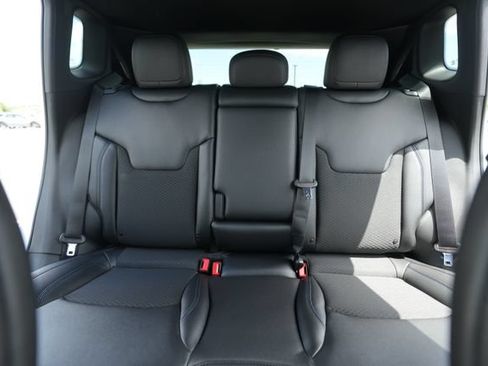 New 2026 Jeep Compass Latitude AWD/4WD image 34