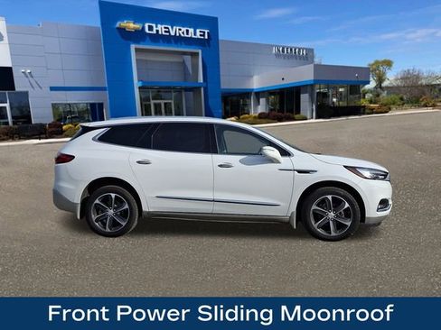 Used 2020 Buick Enclave Essence w/ LPO, Touring Package image 10