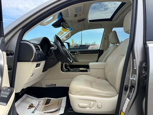 Used 2023 Lexus GX 460 Luxury w/ Sport Design Package image 14