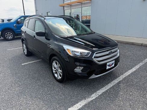 Certified 2018 Ford Escape SE AWD/4WD image 2
