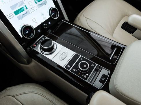 Used 2020 Land Rover Range Rover AWD/4WD image 24