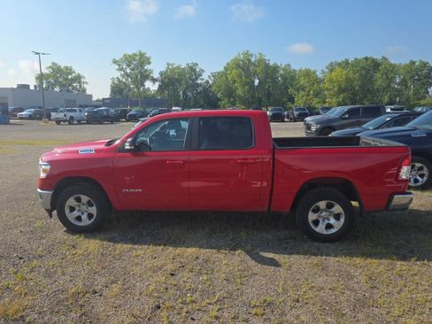 Used 2022 RAM 1500 Big Horn AWD/4WD image 12