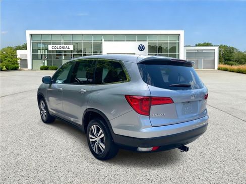 Used 2017 Honda Pilot EX image 3