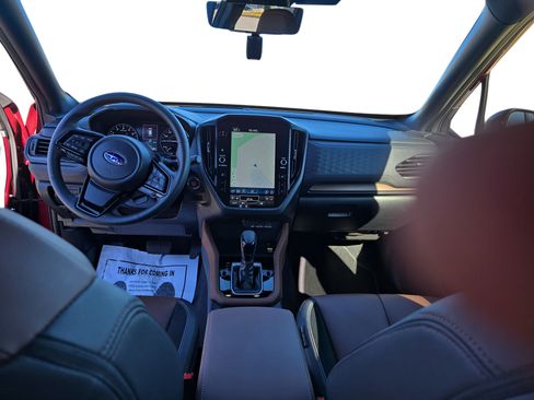 Used 2025 Subaru Forester Touring image 9