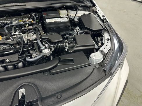 Used 2025 Toyota Corolla SE w/ SE Premium Package image 65