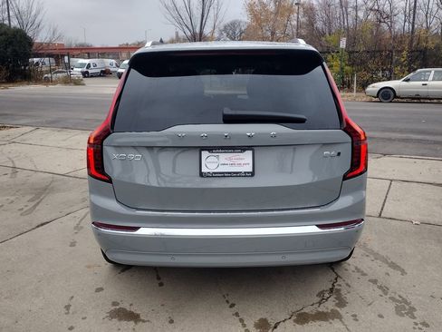 New 2026 Volvo XC90 B6 Ultra w/ Protection Package image 8