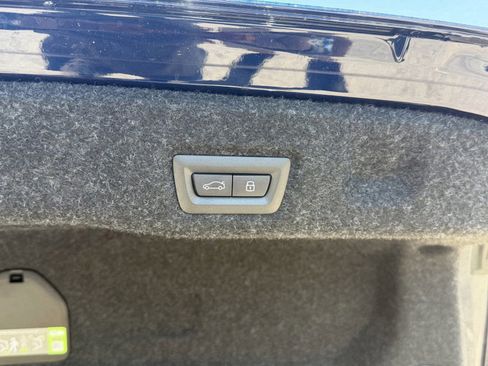 New 2026 BMW 530i xDrive w/ M Sport Package AWD/4WD image 12