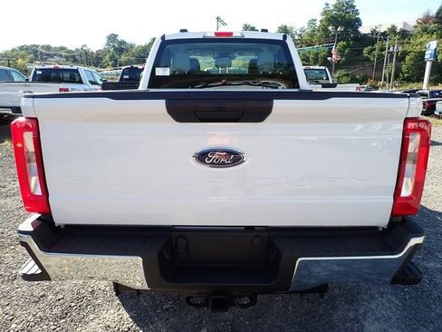 New 2026 Ford F350 XL w/ XL Chrome Package image 4