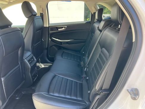 Used 2022 Ford Edge SEL w/ Convenience Package AWD/4WD image 5