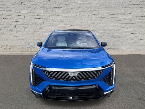 New 2026 Cadillac Optiq Luxury 1 image 2