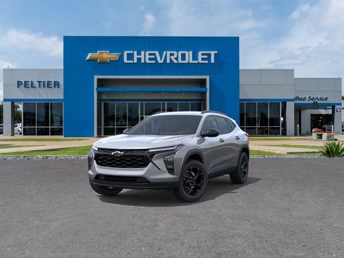 New 2026 Chevrolet Trax LT w/ Driver Confidence Package FWD image 8