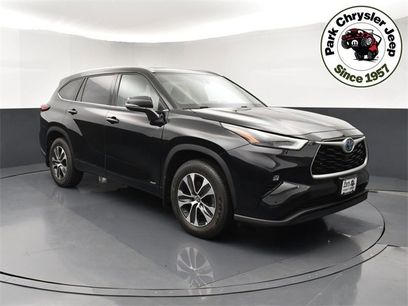 Used 2022 Toyota Highlander XLE