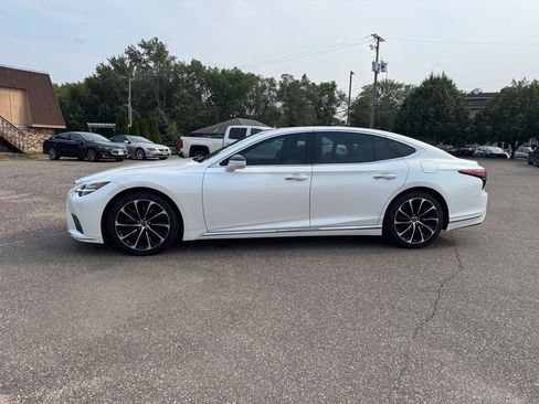 Used 2023 Lexus LS 500 AWD w/ Luxury Package image 9