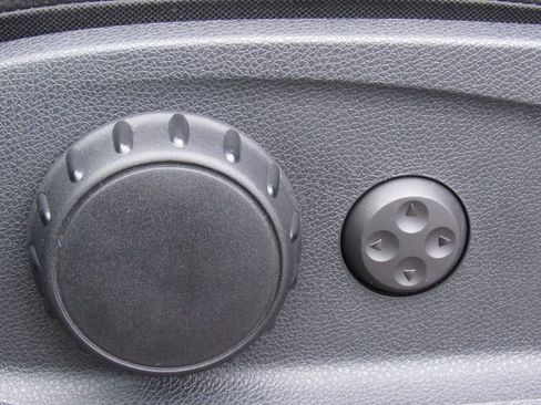 Used 2022 Mercedes-Benz Sprinter 144 Cargo image 11